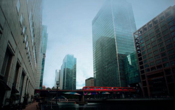 The UK Faces Multiple Challenges in Swiftly Decarbonizing its Economy While Meeting its Population’s Essential Needs