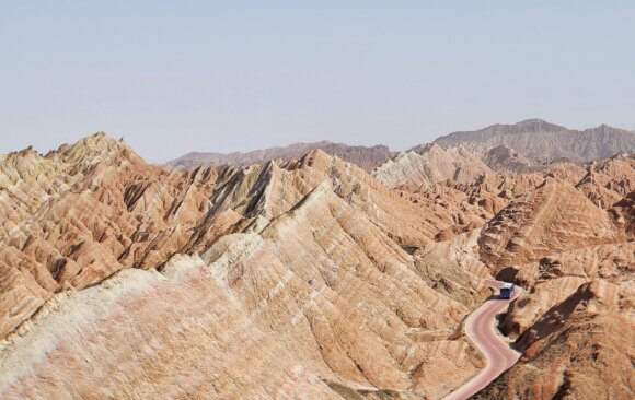 Shorter Springs with Moderate Temperatures End in Sudden and Early Onslaughts of Extreme Heat in China