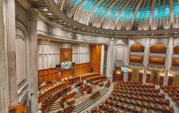 EU: The Politics of Climate Change