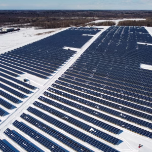 Canada 100 Canada: The Status of Solar and Wind Energy