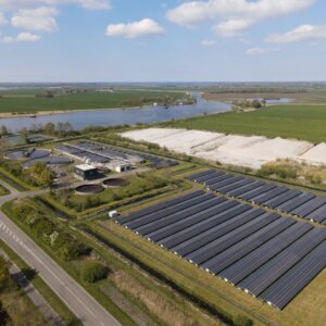 EU 100 EU: The Status of Solar and Wind Energy