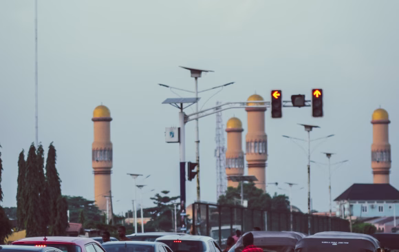 Nigeria 100 Nigeria: The Status of Solar and Wind Energy